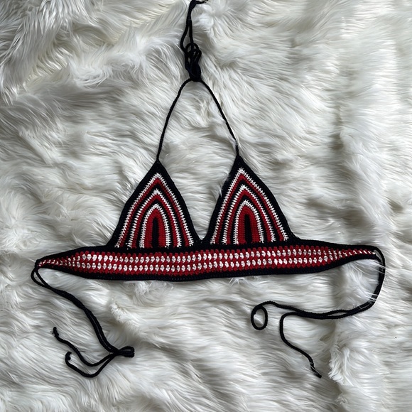 F21 Triangle Knit Top - Picture 4 of 5